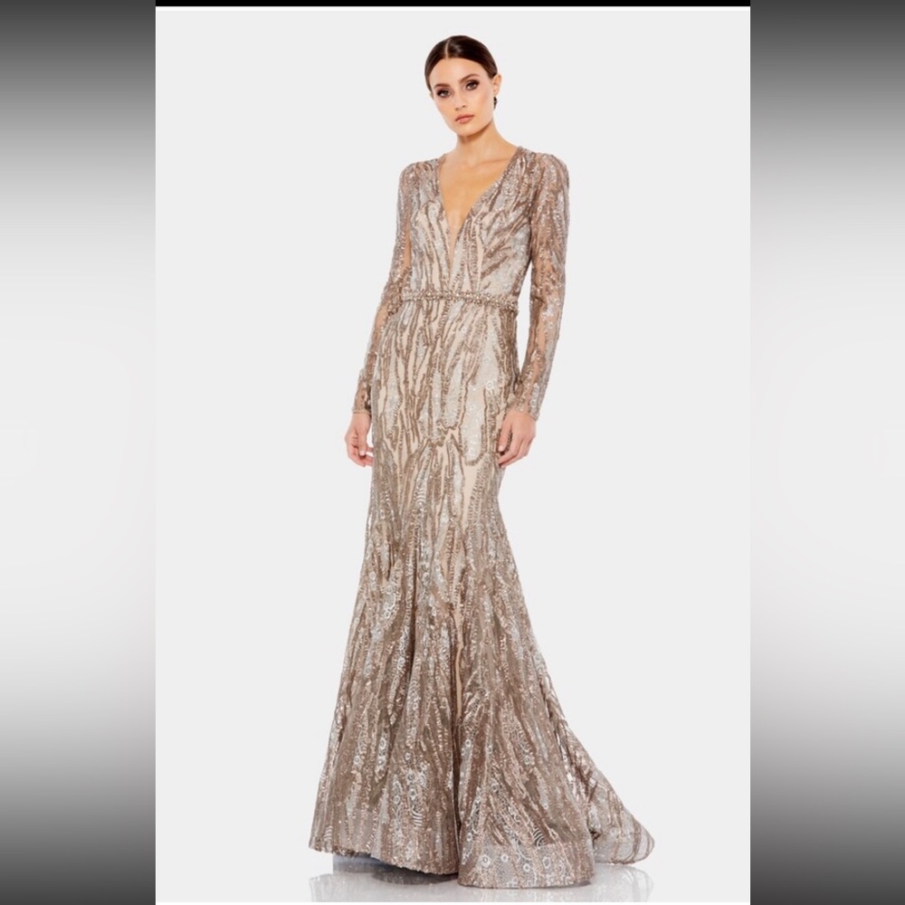 Mac Duggal plunging trumpet gown size 6